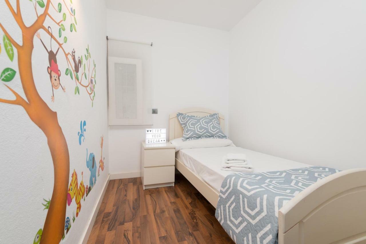 53m² 2 slaapkamer, 2 privé badkamer Appartement in Alcudia Alcanada Buitenkant foto