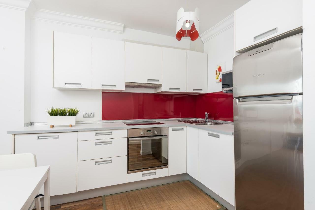 53m² 2 slaapkamer, 2 privé badkamer Appartement in Alcudia Alcanada Buitenkant foto